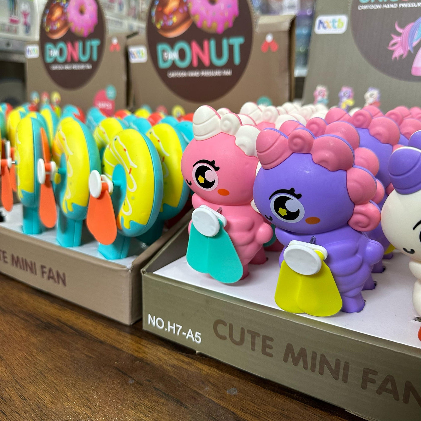 1 Pcs Random Breezy Buddy Mini Fan